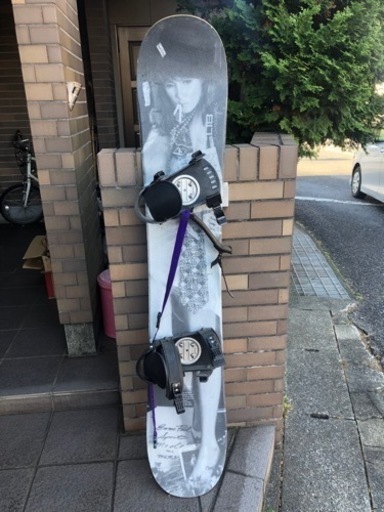 スノーボード板　ビィンディング付き