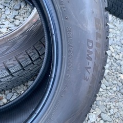 225/60R18スタッドレスバリ山4本の画像