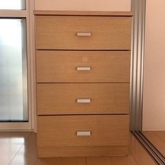 衣類収納　木目