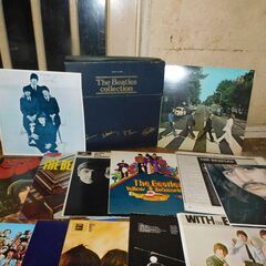 値下げ。格安中古ビンテージ　ＴＨＥBeatles・ビートルズレコード盤　全１３種・１４枚　１９８曲セット、（歌と演奏、プロフィール写真付き）　レコード盤。　東芝ＥＭＩ　Ｔｈｅ　Beatlesコレクション　ＥＡＳ－６６０１０－２３　１セット限定。の画像