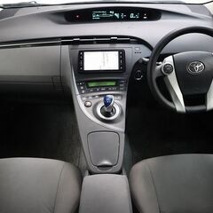 燃費のいい人気のお車！！遠出、普段使いオールマイティーに使えます！！！の画像