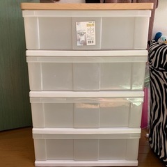 衣装ケース　収納ボックス