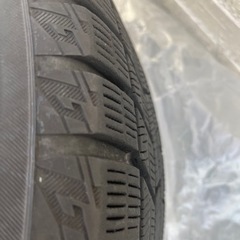 スタッドレスタイヤの画像