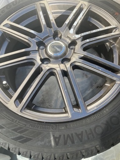 スタッドレスタイヤ