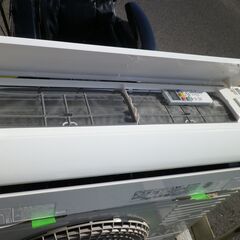 日立　14～16畳用エアコン　RASーDM40L2E9-W　2021年 　おもに14畳用 /200Vの画像