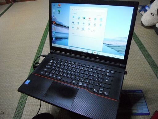 富士通ノートパソコン　A574/K