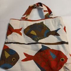 バンドメイド購入品　魚柄のカラフルな手提げの画像