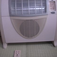 ディアルカーボンヒーター【ADH-898R1】動作確認済//リモ...