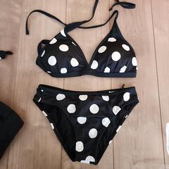 決まりました　xoxo　水着4点セット