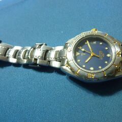お下げ致しました！SPCRT　TRUSSARDI　カレンダー機能搭載・防水＝200M、美品！！の画像