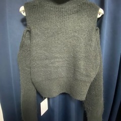 ショルダーカットニット　黒