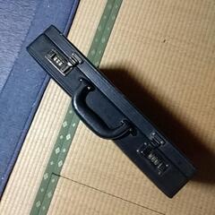 アタッシュケースの画像