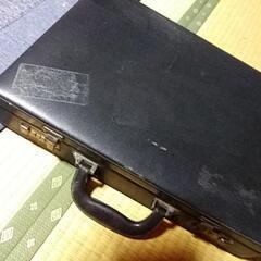 アタッシュケースの画像