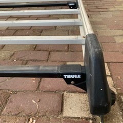 トヨタ純正　thule ハイエース200系　ルーフキャリア　アルミルーフラック　手