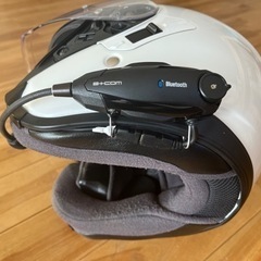 バイク用ヘルメット（インカム付き）の画像