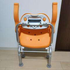シャワーチェア（パナソニック製）肘掛け付きの画像