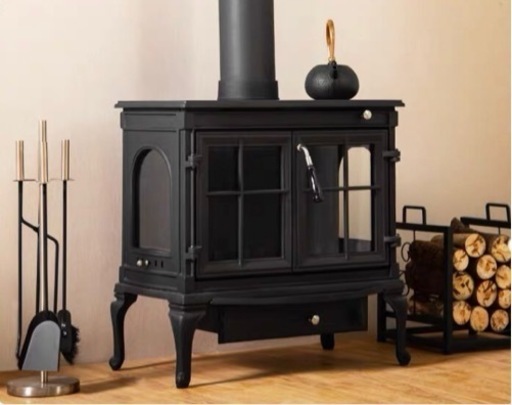 鋳物の薪ストーブ　大型　未使用