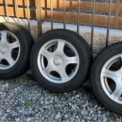 スタッドレスタイヤ　ホイールの画像