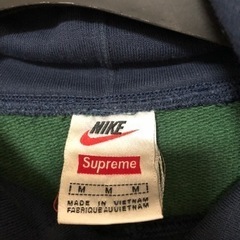 超美品！シュプリーム Supreme NIKE ナイキ コラボ パーカーの画像