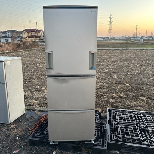 両開き冷蔵庫　シャープ
