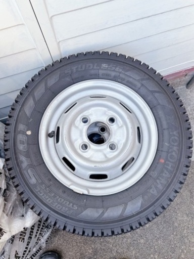 12インチスタッドレスタイヤ