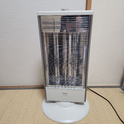 YAMAZEN　カーボンヒーター　電気ストーブ