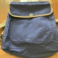 一澤信三郎郎帆布　リュック　紺