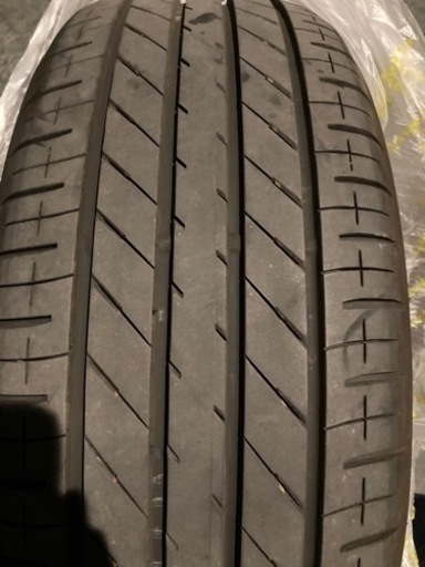 タイヤ4本　2万円　走行約500キロ　205/55R17