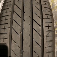 タイヤ4本　2万円　走行約500キロ　205/55R17