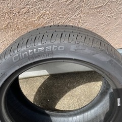 ピレリ夏用タイヤ225/45R18の画像