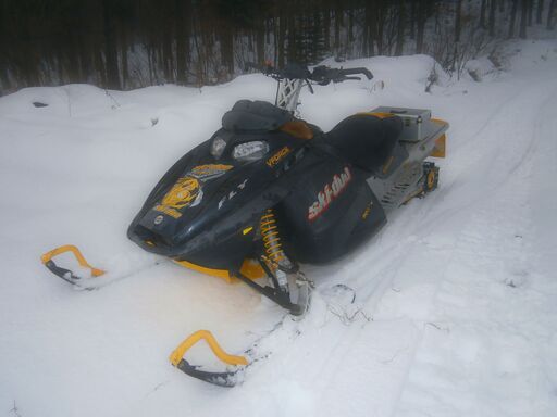 スノーモービル　８００ｃｃ