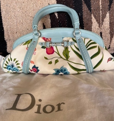 決まりました　最終お値下げ！ディオール　Dior  フラワー　がま口型バッグ