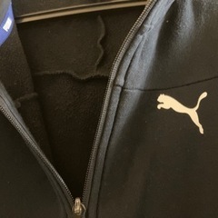 PUMAパーカー