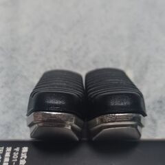 値下げ！ハヤブサ純正タンデムステップ左右セット美品！の画像