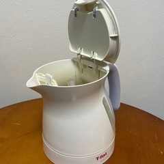 電気ケトル(1.2L)　T-fal　ジャスティンプラス　ホワイトの画像