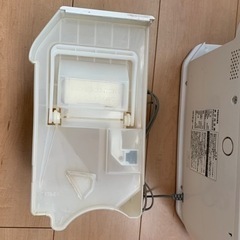TOSIBA 除湿機の画像