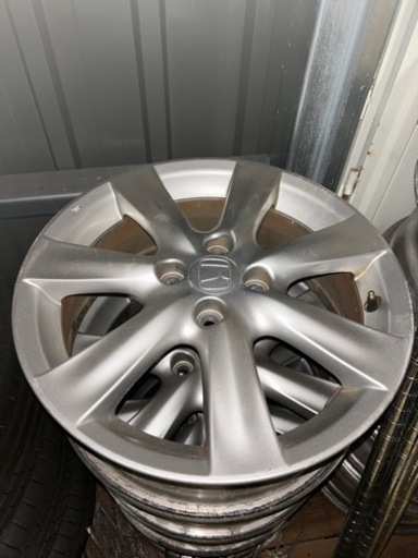 16インチアルミホイール