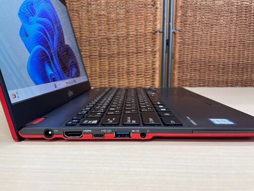 即使用可中古ノートPC/第8世代Core i5-8350U/SSD256G搭載/メモリ8GB/タッチパネル/Win11/2018年