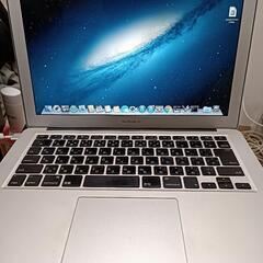 Mac Book Air5　MD231J　ノートパソコン