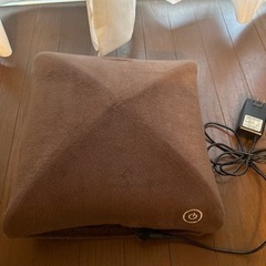 【1／19迄特価】ヒーター付きモミモミクッション