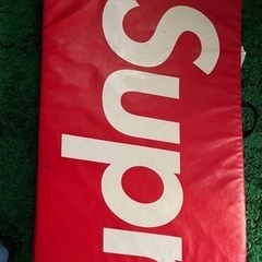 supreme 2つおりジムマットの画像