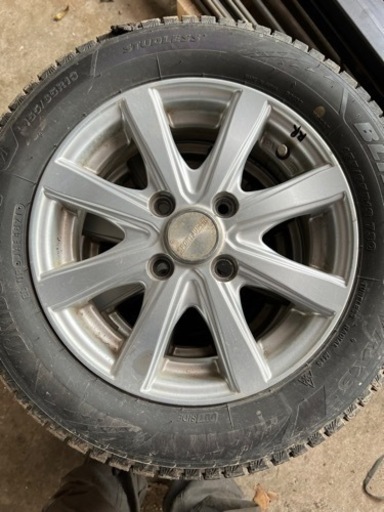 スタッドレスタイヤ　155/65/13 VRX3