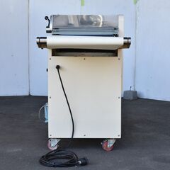 【ヤ取終了6/16】≪yt1032ジ≫ 鎌田機械製作所 リバースシート KR16 三相200V 2018年製 フットペダル標準装備 パイローラー 現状品 51126-02の画像