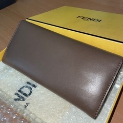 ブランド長財布（元値7万）フェンディ FENDI ROMAの画像