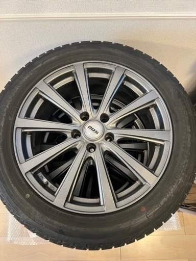 235.50.18スタッドレスタイヤ