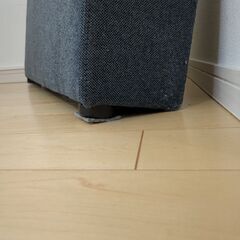ソファーの肘掛の画像