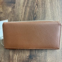 新品未使用カード入れが19個ある財布　の画像