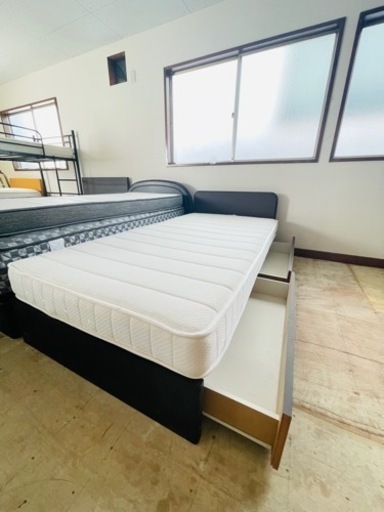 シングルベッドとマットレス❣️