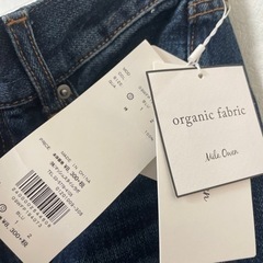 【受付終了】【新品】ジーンズ レディース 元値8千円の画像