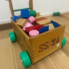積み木　手押し車　ブロックの画像